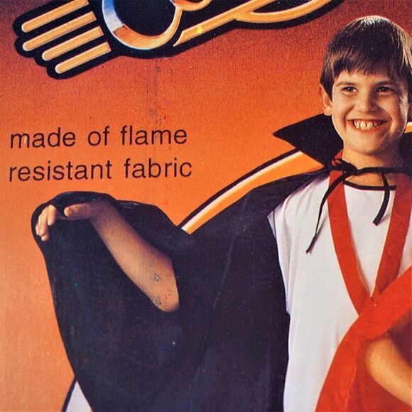 Halloween Cape Vintage Kids Funtastic Costume One Size Fits All 27" Black - Picture 6 of 8